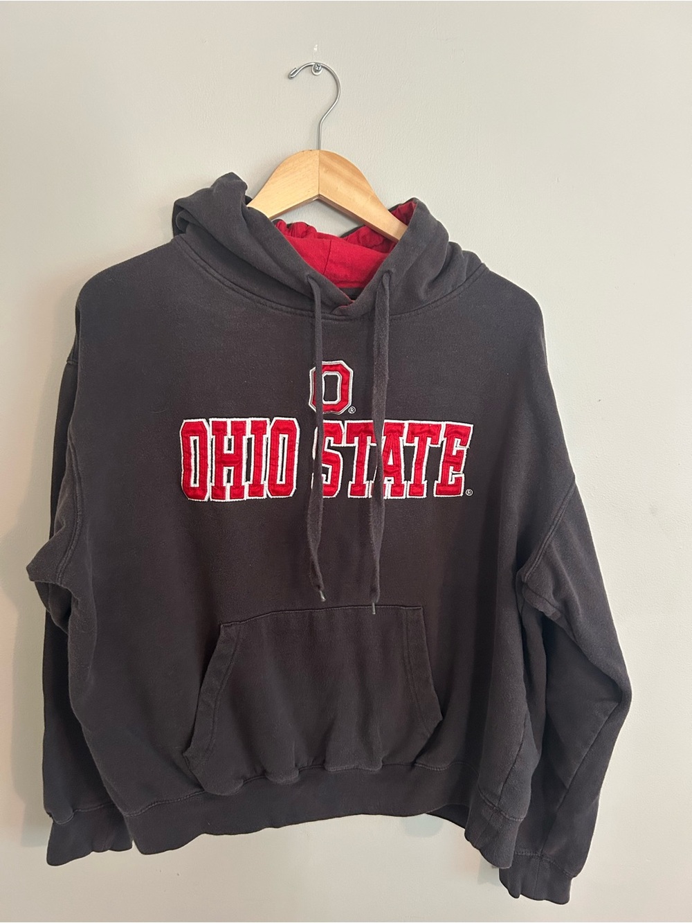 Colosseum Black Ohio State Hoodie with Red Accent